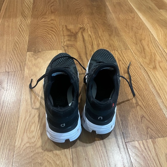 Women’s on cloud sneakers - Picture 4 of 5